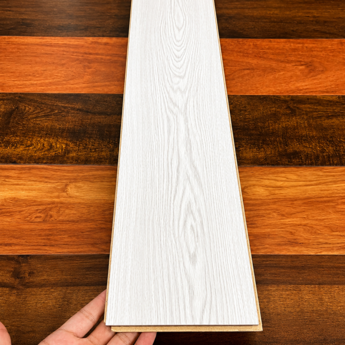 Nordic Frost Oak Wood Look Luxury Flooring Plank